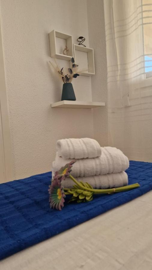 Apartamento 3 Habitaciones Con Piscina Y Vistas Al Mar 贝尼卡西姆 外观 照片